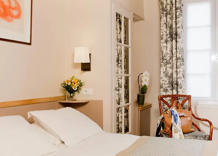 L De Lutece - Notre-dame Hotel