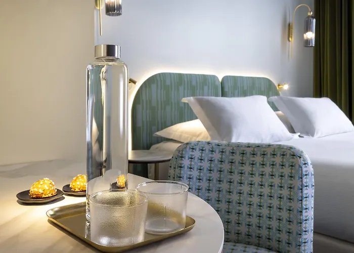 Hotel L De Lutece - Notre-dame Paryż