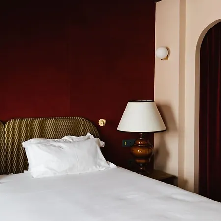 Hotell L De Lutece - Notre-dame