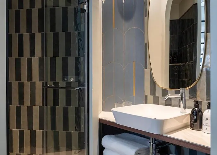 L De Lutece - Notre-dame 파리